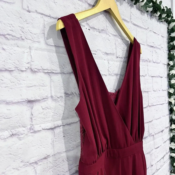 Lulu’s Women's Burgundy Kiska Lace Back Wide Leg Jumpsuit side Pockets Medium - Picture 7 of 16